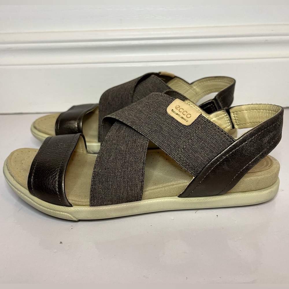 ECCO Women’s Size 6.5 Damara 2 Strap Criss Cross Sandals 37 Brown